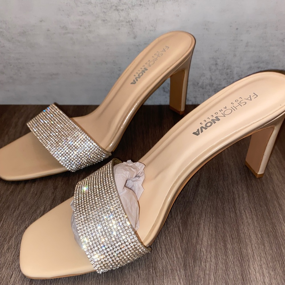 Fashion Nova Nude/Rhinestone Block Heel Slide Sandals